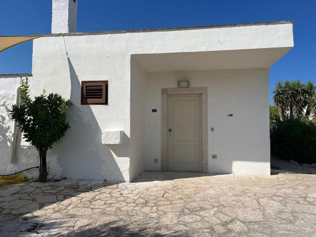 Casa Giuliveto - Charmantes Ferienhaus Mit Privatpool In Olivenhain Ostuni Εξωτερικό φωτογραφία