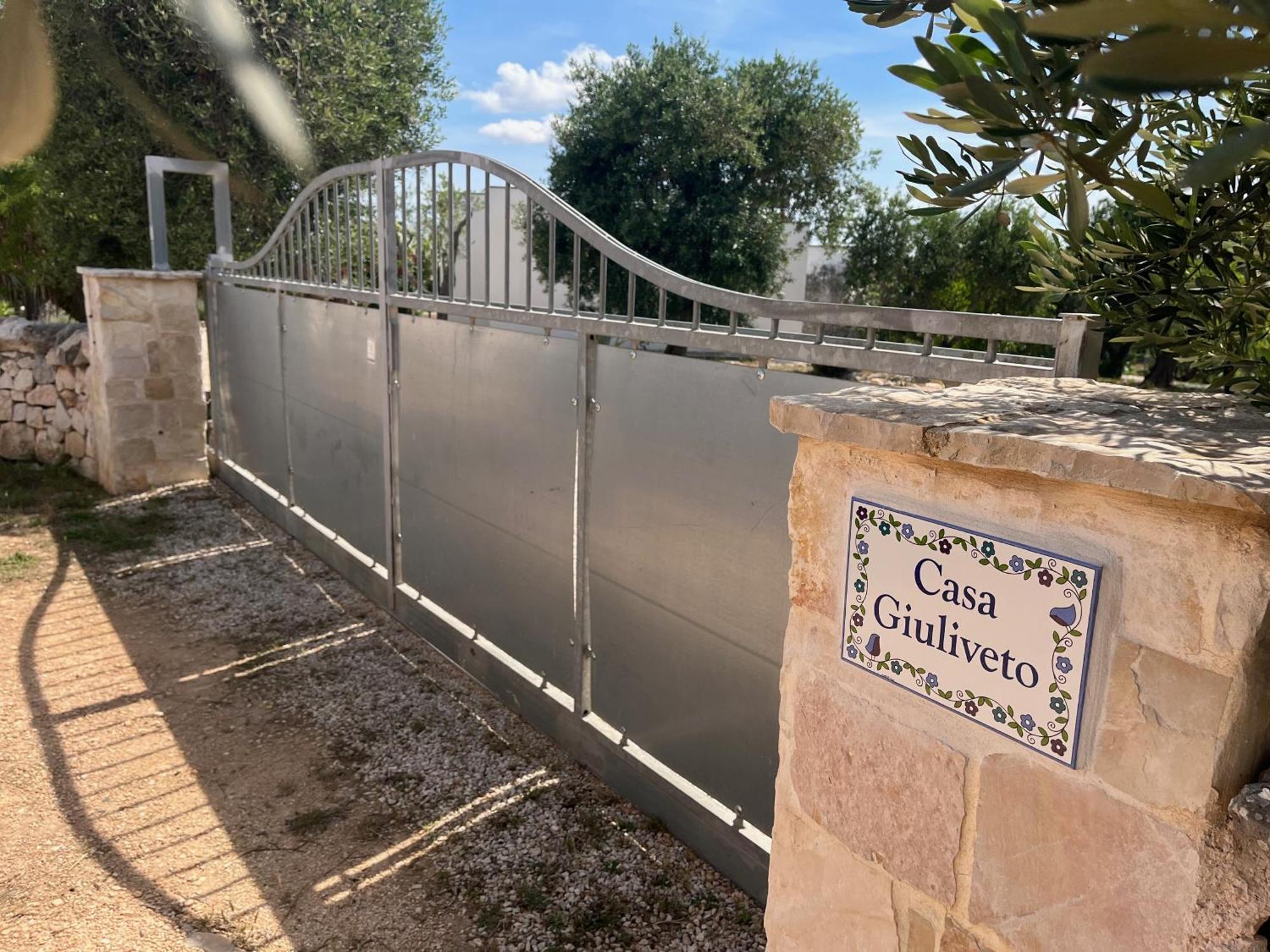 Casa Giuliveto - Charmantes Ferienhaus Mit Privatpool In Olivenhain Ostuni Εξωτερικό φωτογραφία